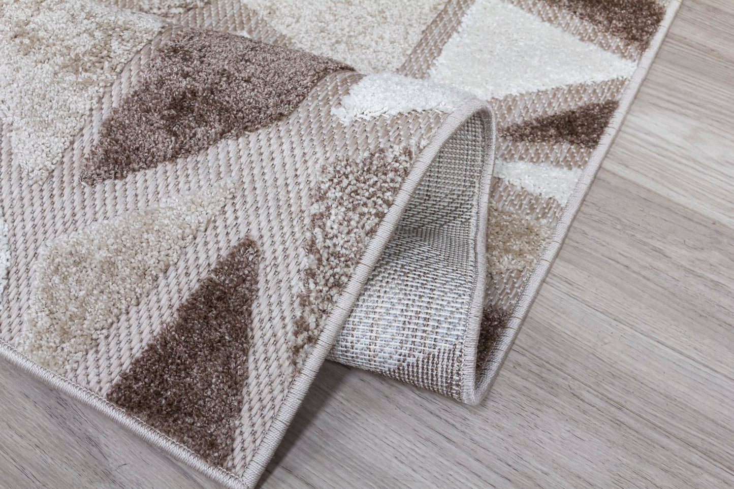 Alessia Loka - Beige