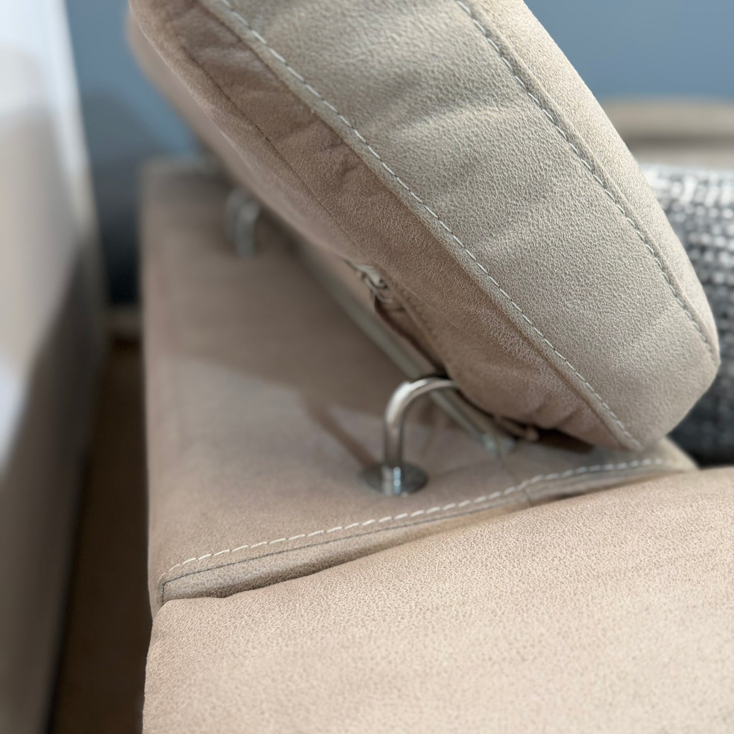 dfs tahiti Taupe Fabric Power Corner Recliner