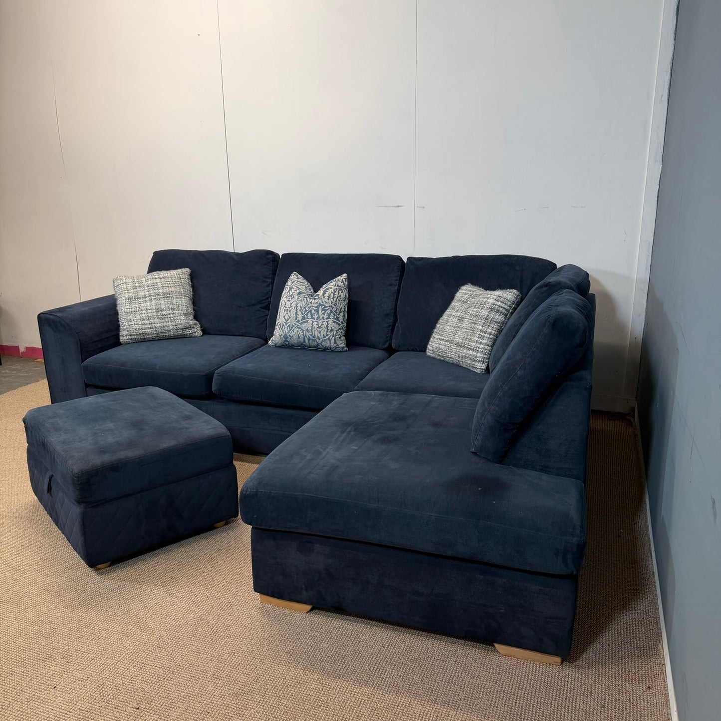 dfs Navy Corner Orka & Footstool